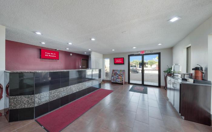 Red Roof Inn & Suites Denton