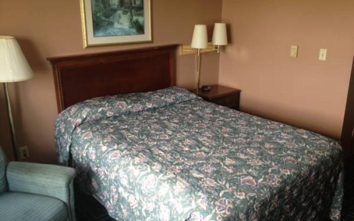 Baymont by Wyndham Oshkosh Airport