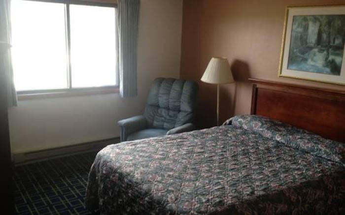 Baymont by Wyndham Oshkosh Airport