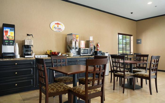 Super 8 By Wyndham Stephenville