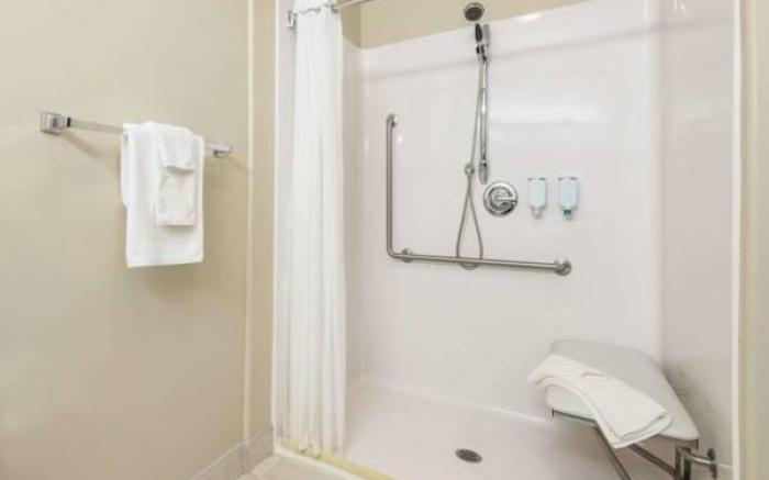 Super 8 By Wyndham Windsor Ns