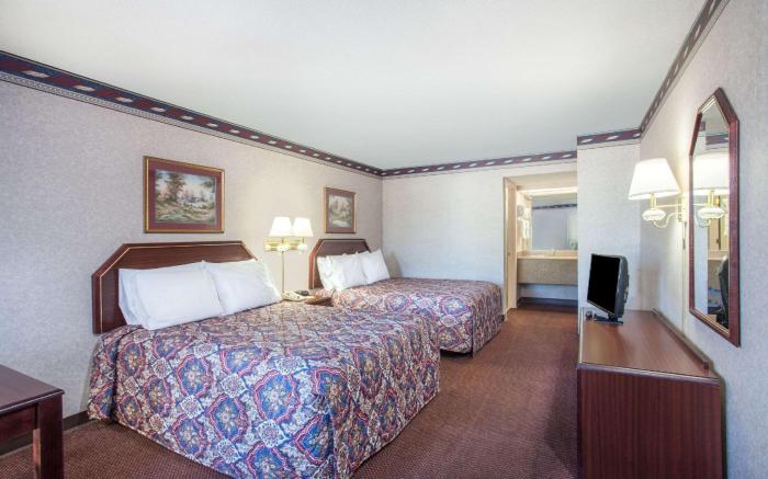 Days Inn by Wyndham Saint Pauls