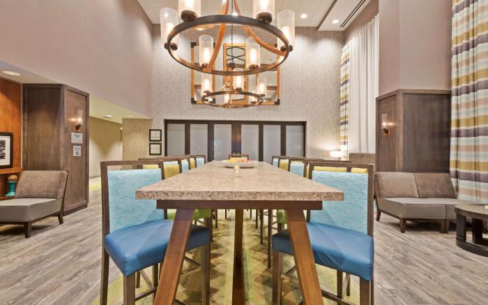 Hampton Inn & Suites North Huntingdon-Irwin