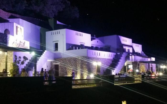 ELaiolithos Luxury Retreat