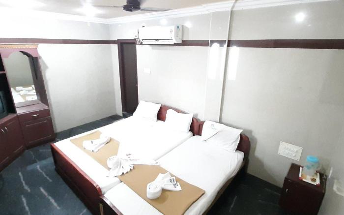 Prakash Hotel