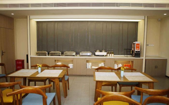 Hanting Hotel Cangzhou Haixing