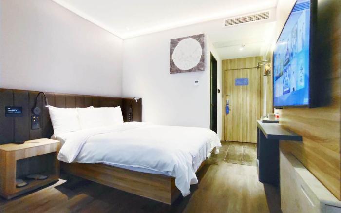 Hanting Premium Hotel Shanghai Loushanguan Road Metro Station
