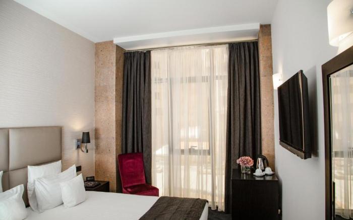 North Avenue Hotel