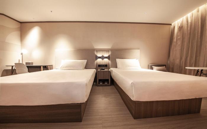 Hanting Hotel Shenyang Jiangdong Street Metro Station