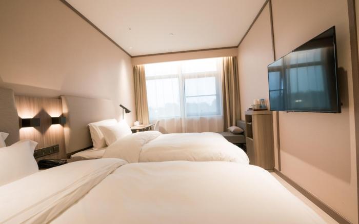 Hanting Hotel Nanchang Aixihu East Metro Station