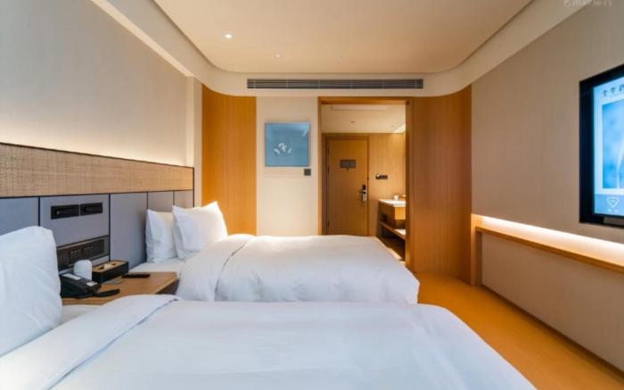 Ji Hotel Ningbo Fenghua Golden Bell Plaza