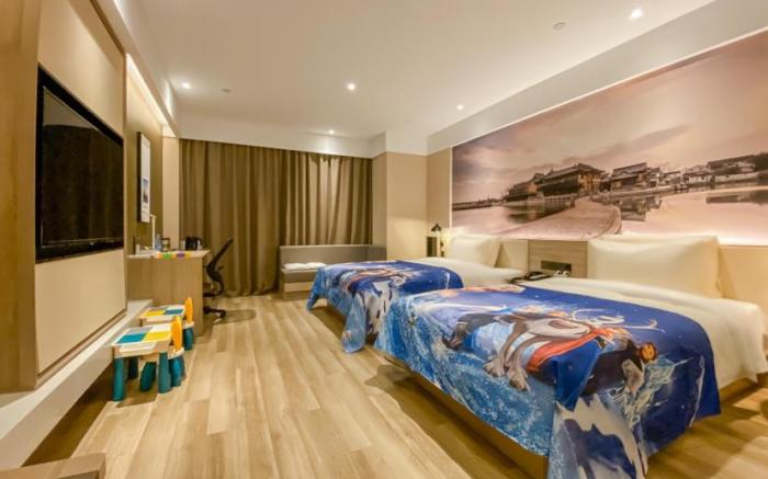 Atour Hotel Suzhou Wujiang Wuyue Plaza