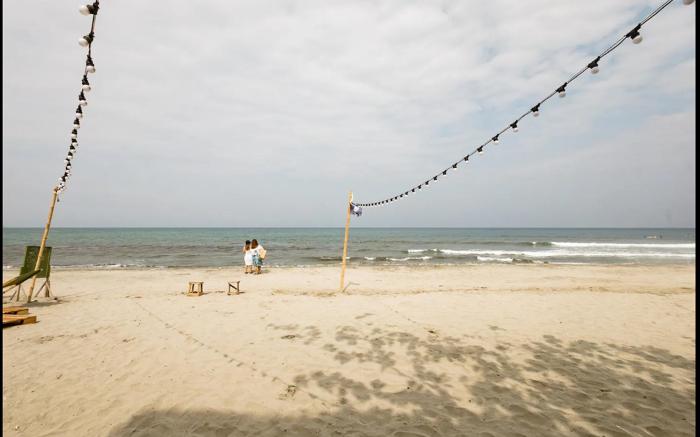 Monaliza Surf Resort