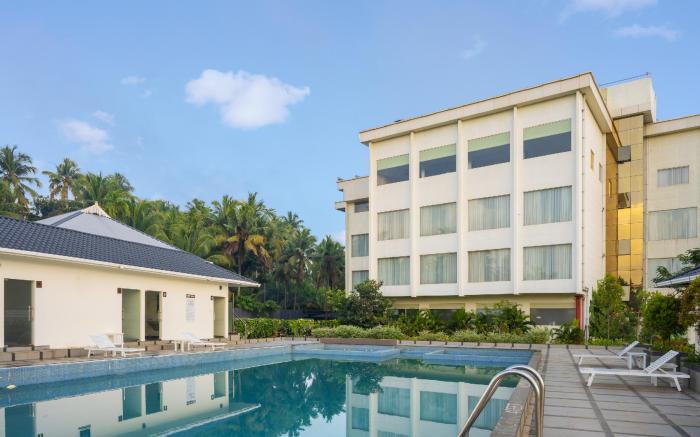 Blue Serene Backwater Resort