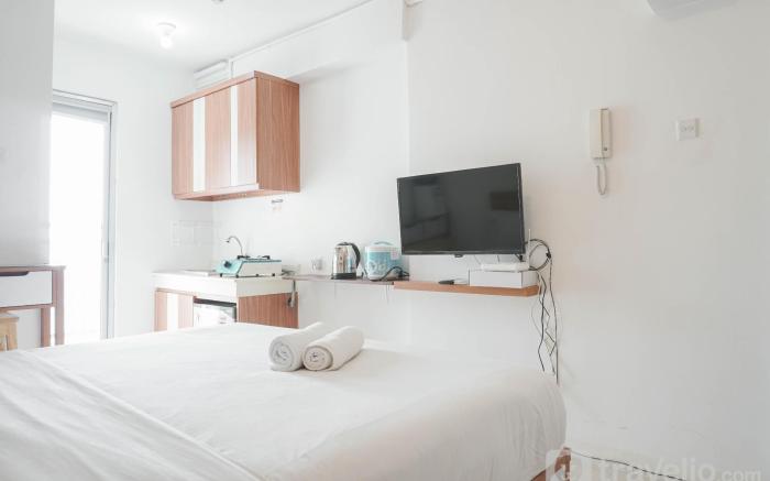 Comfort Studio Room at Bassura City By Travelio