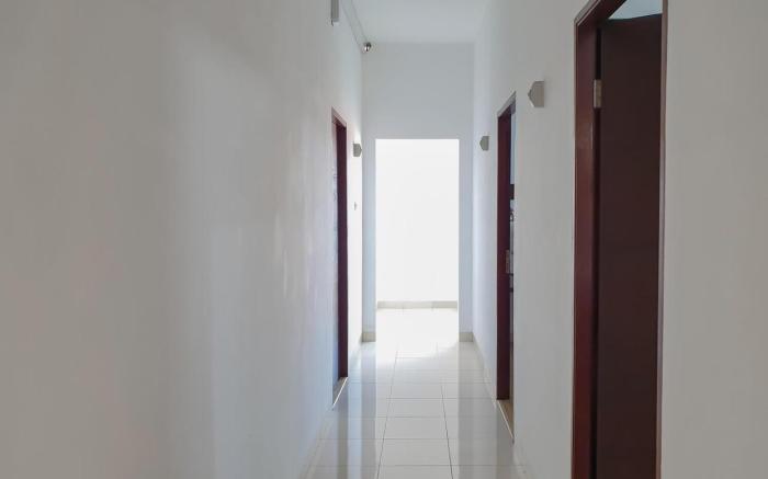 RedDoorz near Istana Plaza 3