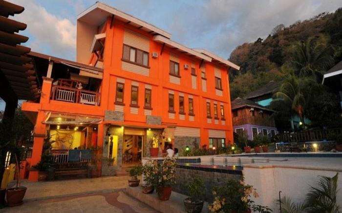 Pier Uno Dive Resort