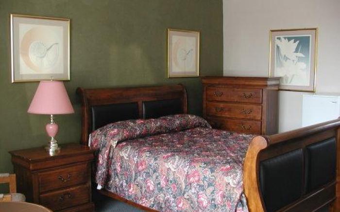 Rainbow Motor Inn - Fallsview