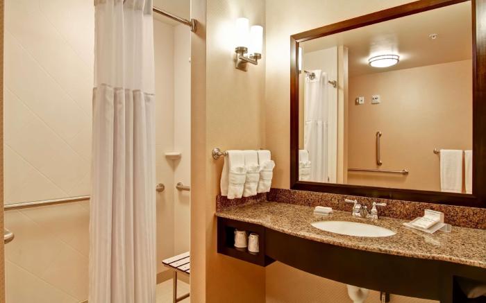 Hilton Garden Inn Woodbridge