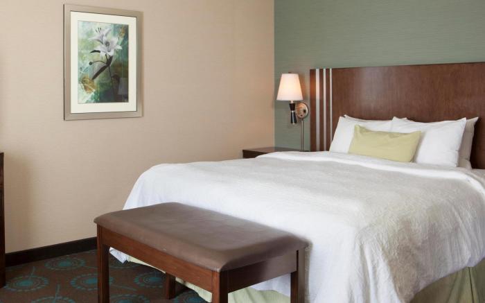 Hampton Inn and Suites Lincoln Northeast I 80