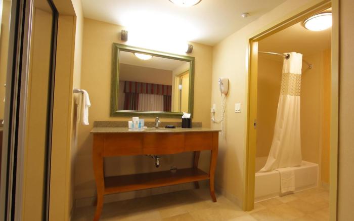 Hampton Inn & Suites Tomball Houston NW
