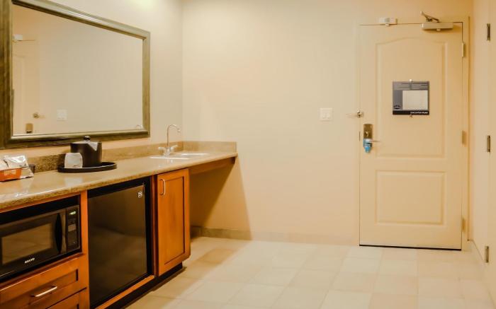 Hampton Inn & Suites Tomball Houston NW