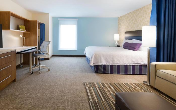 Home2 Suites by Hilton Milwaukee Airport
