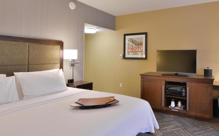 Hampton Inn and Suites Chippewa Falls