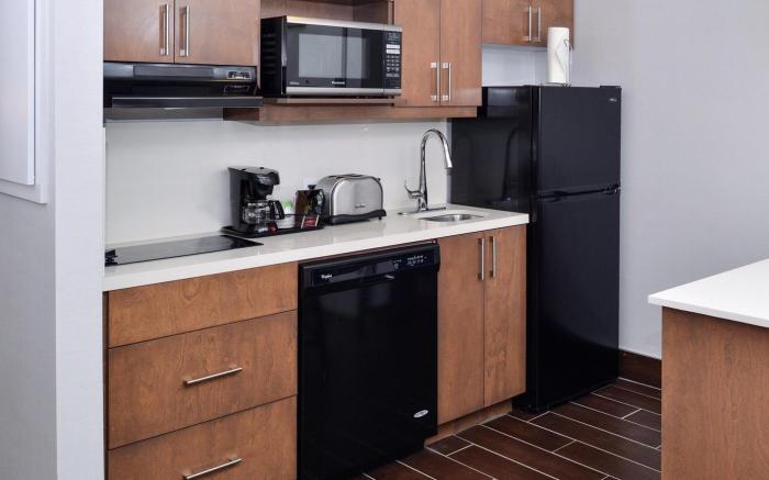 Hampton Inn & Suites by Hilton Calgary-University Northwest