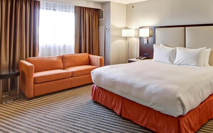 DoubleTree by Hilton Pleasanton at the Club