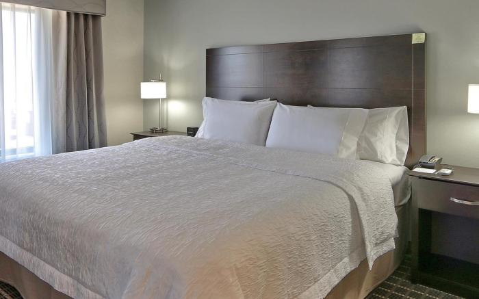 Hampton Inn & Suites Albuquerque Airport