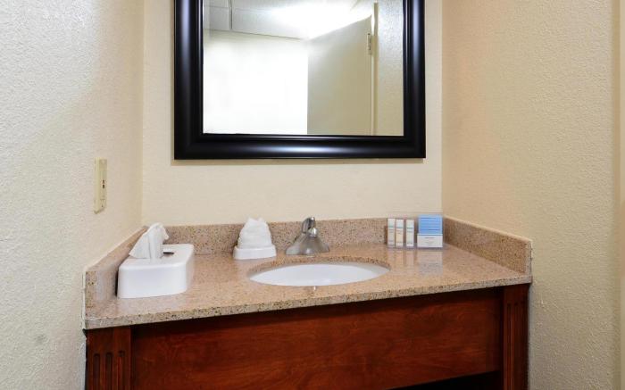 Hampton Inn Raleigh/Town of Wake Forest