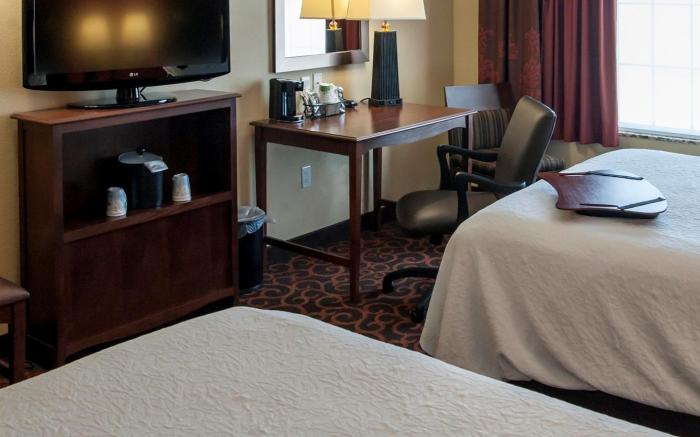 Hampton Inn & Suites Watertown