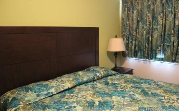 Commander Beach House Hotel