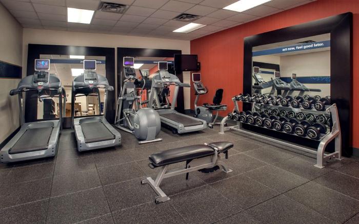 Hampton Inn and Suites Milwaukee Downtown