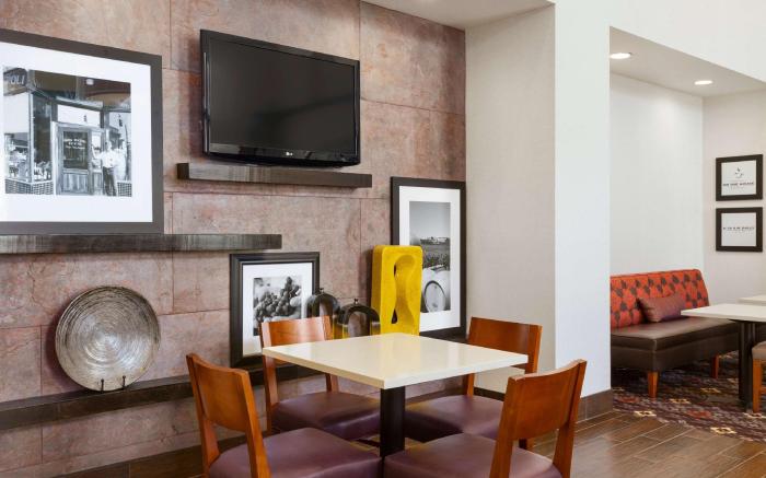 Hampton Inn & Suites Rohnert Park - Sonoma County