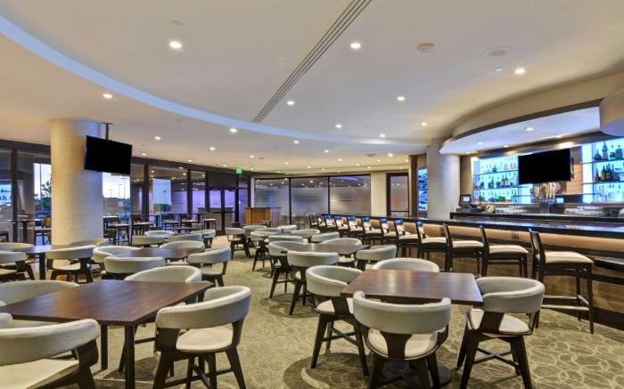 DoubleTree by Hilton Pleasanton at the Club