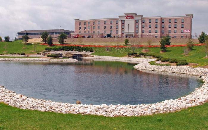 Hampton Inn & Suites West Bend