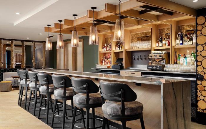 Hotel Alpenrock Breckenridge, Curio Collection by Hilton