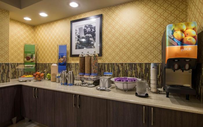 Hampton Inn Greenwood