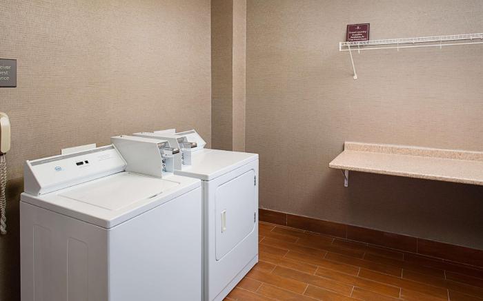 Hampton Inn & Suites Denton