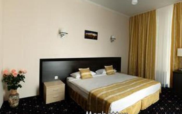 Manhattan Hotel