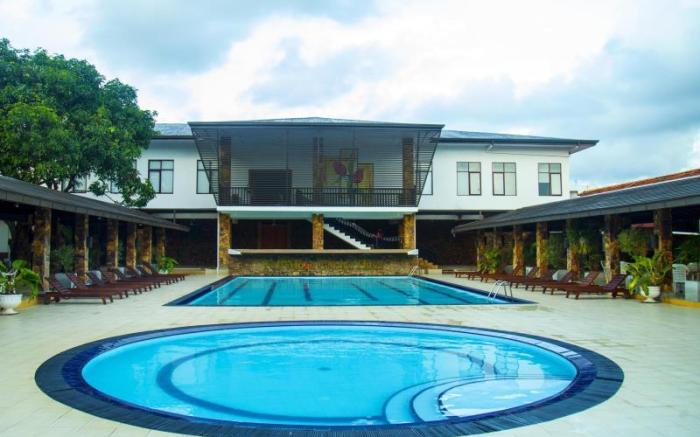 Full Moon Garden Hotel