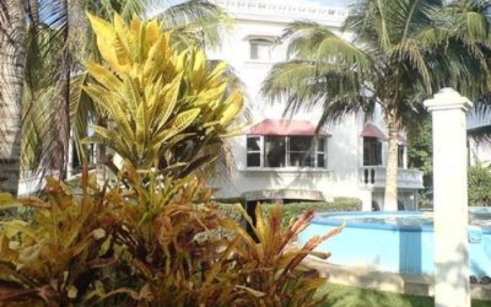 Mansion Giahn Bed & Breakfast