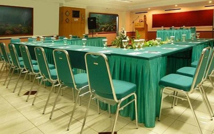 Losari Beach Inn Makassar