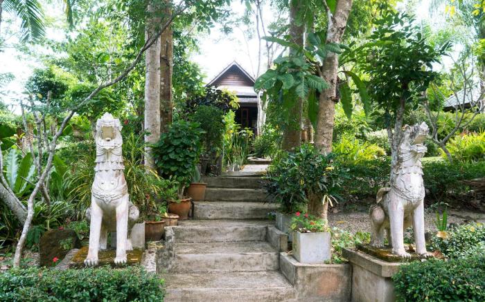 Mae Nai Gardens