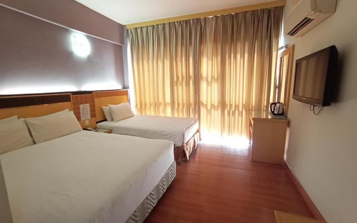 Houz Inn