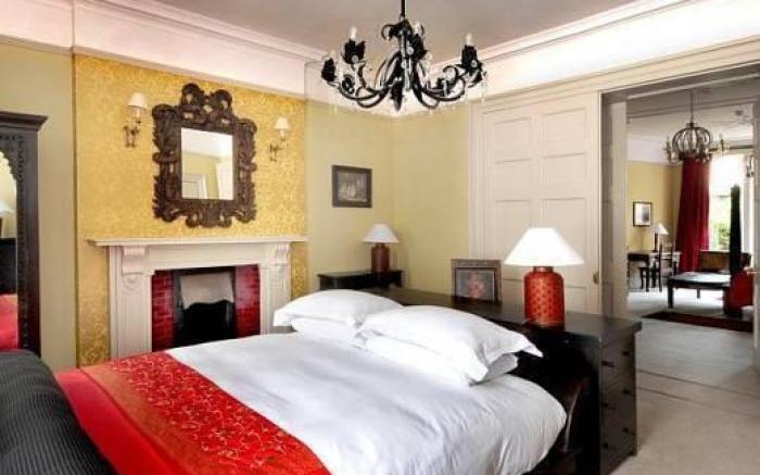 The William Cecil Hotel