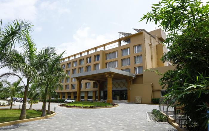 Devka Beach Resort