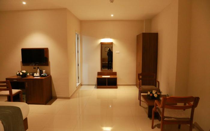 Hotel Picnic, Manjeri